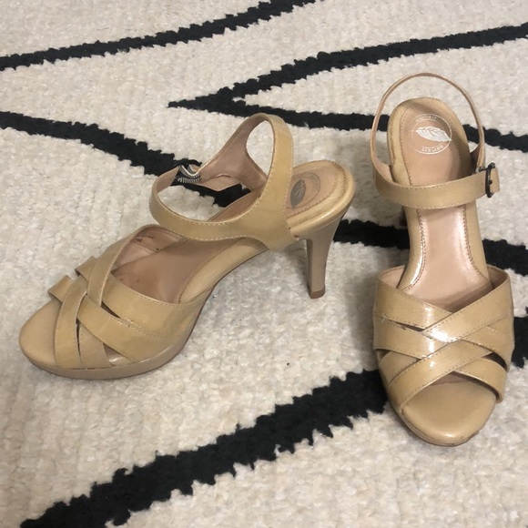 Nurture Beige Heeled Dress Sandals 7M - Picture 2 of 12
